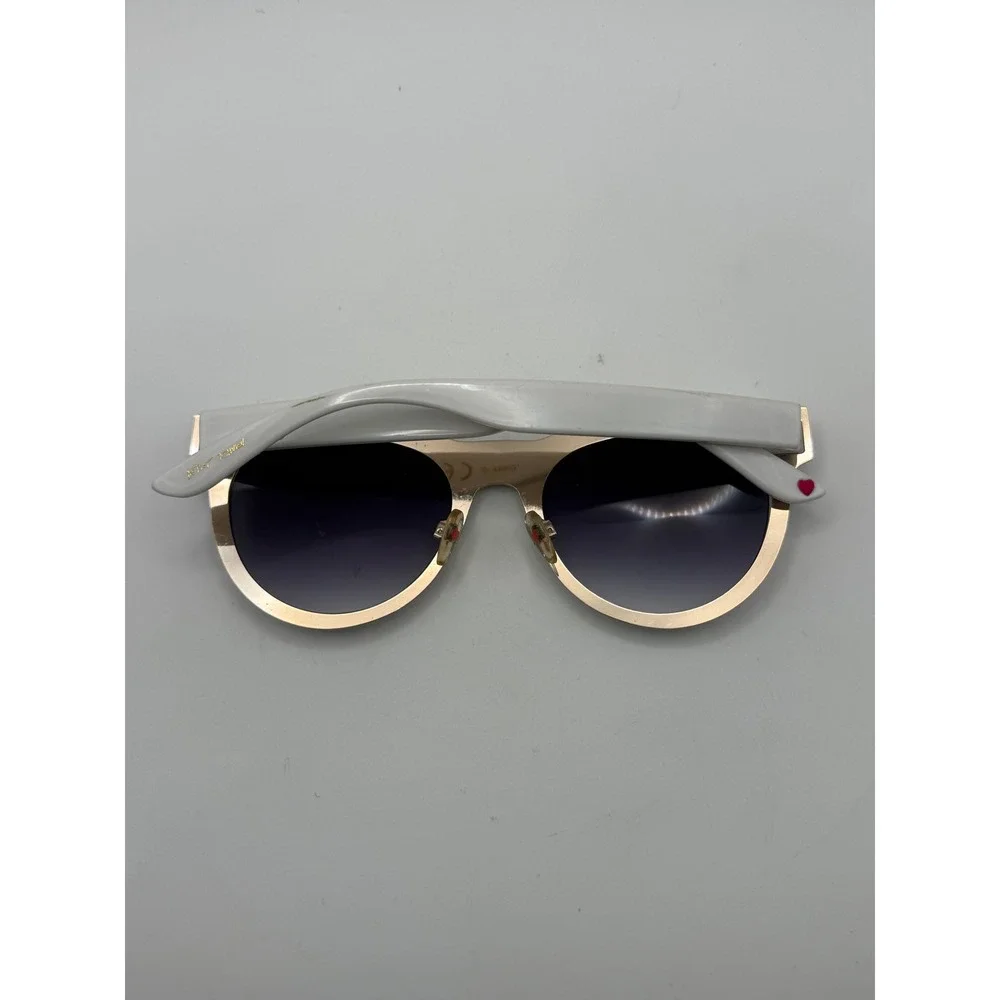 Betsey‎ Johnson White Gold Star Studded Cat Eye Sunglasses SR0422 Gradient Lens